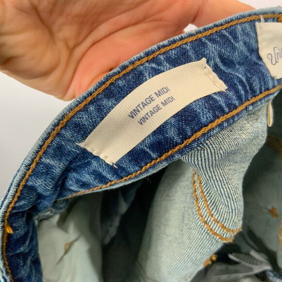 Universal Thread Vintage Midi Cutoff Shorts - Picture 12 of 14